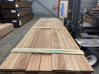 Ca. 138x Guyana Teak planken geschaafd , 16x140mm, lengte 400cm